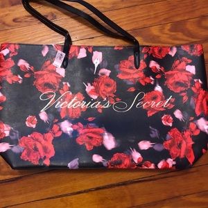 NEW floral Victoria’s Secret tote!
